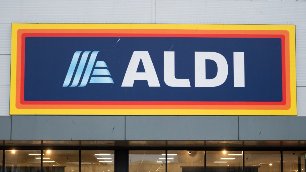 Aldi store sign