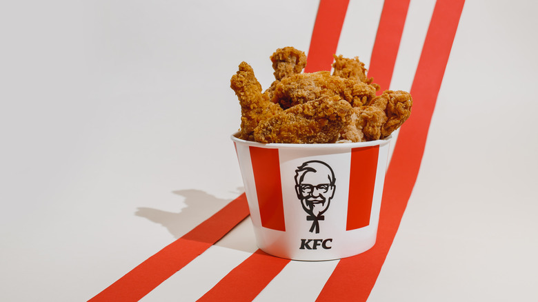 KFC bucket