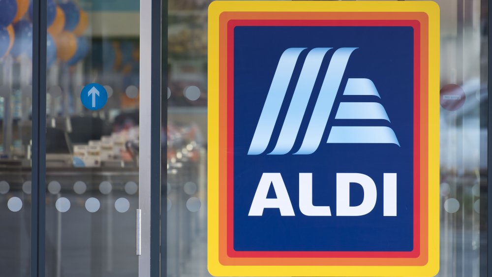 An Aldi sign to indicate the article is about Aldi