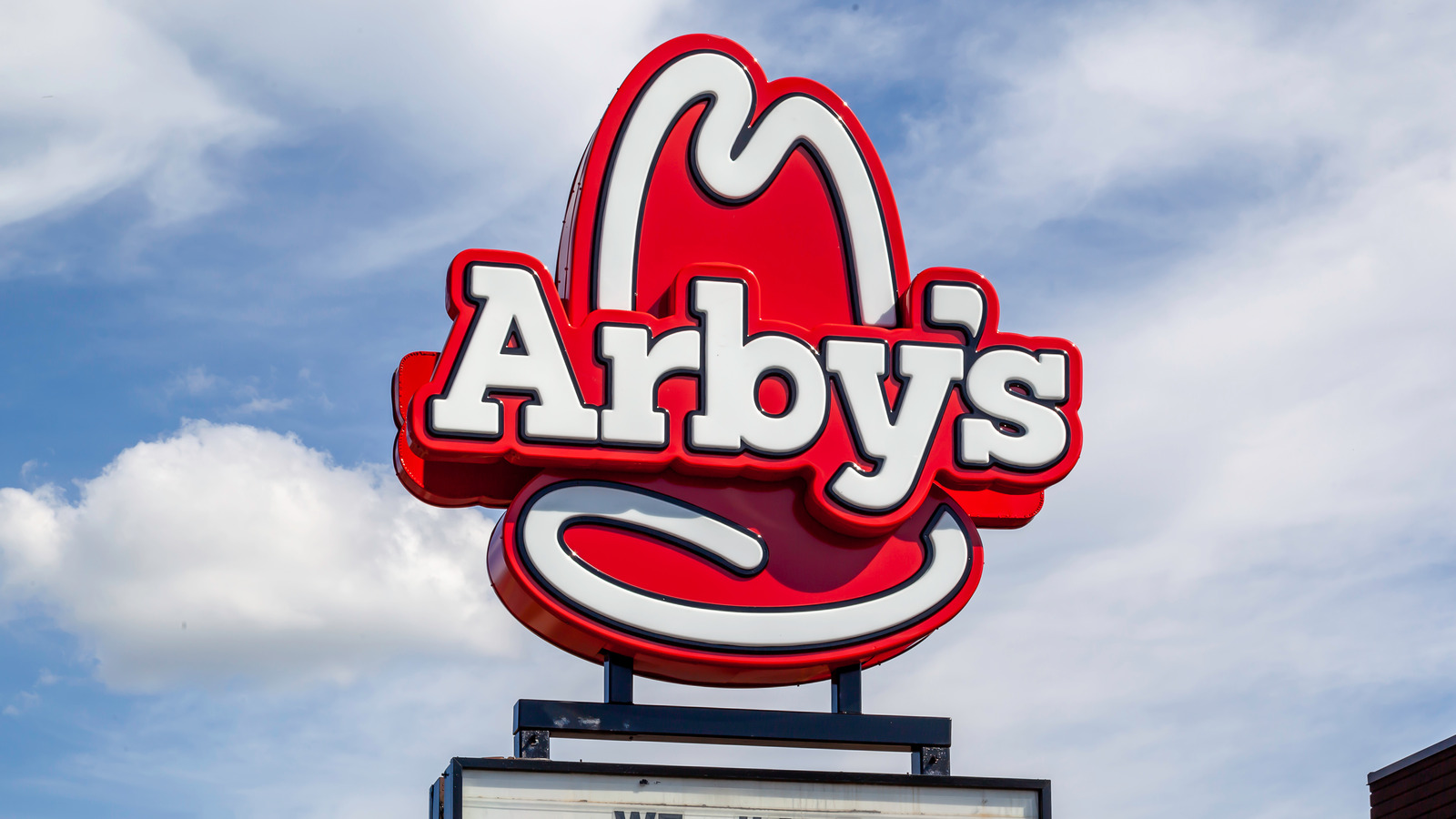 https://www.mashed.com/img/gallery/the-real-reason-arbys-crinkle-fries-are-crispier-than-others/l-intro-1618183605.jpg