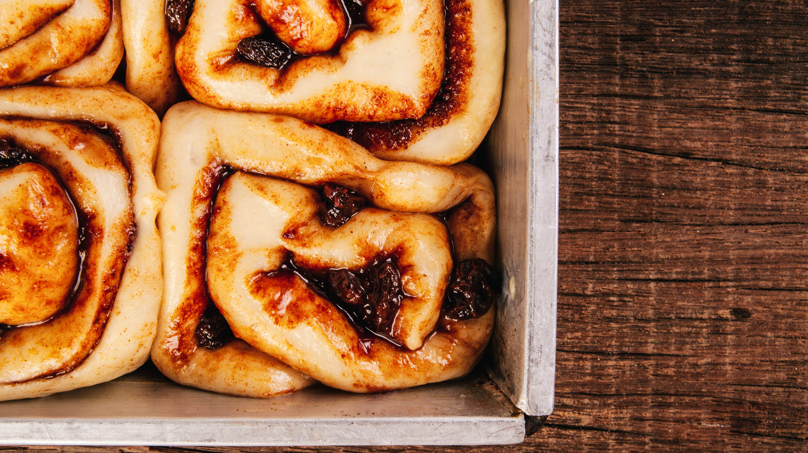 The Real Reason McDonald's Fans Are Obsessed With Its '90s Cinnamon Rolls