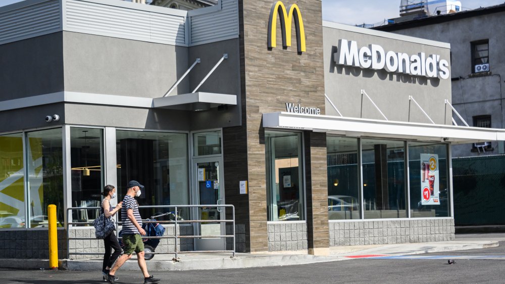 McDonald's location open for curbside pick up