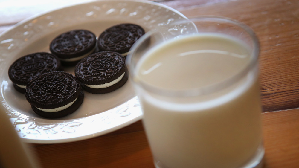 Oreos and a glass of milk
