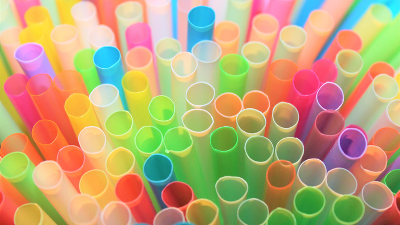 Plastic straws in many colors