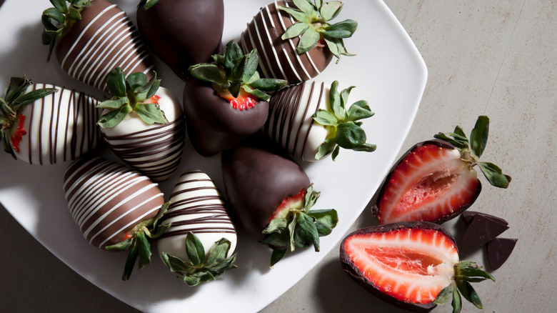 Chocolate strawberries in different flavors