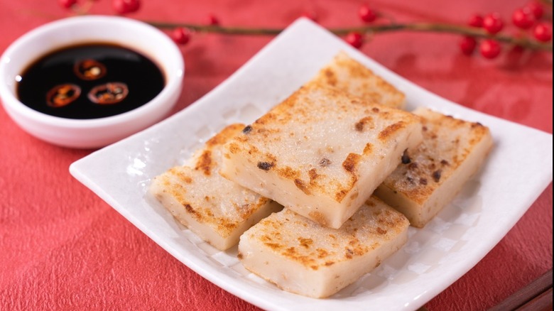 Turnip Cake with sauce