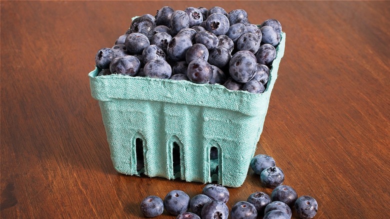 pint of fresh blueberries