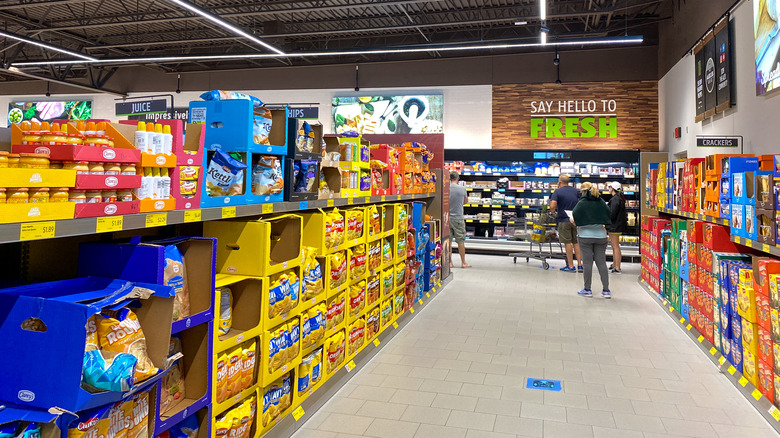 Aisles of Florida Aldi store