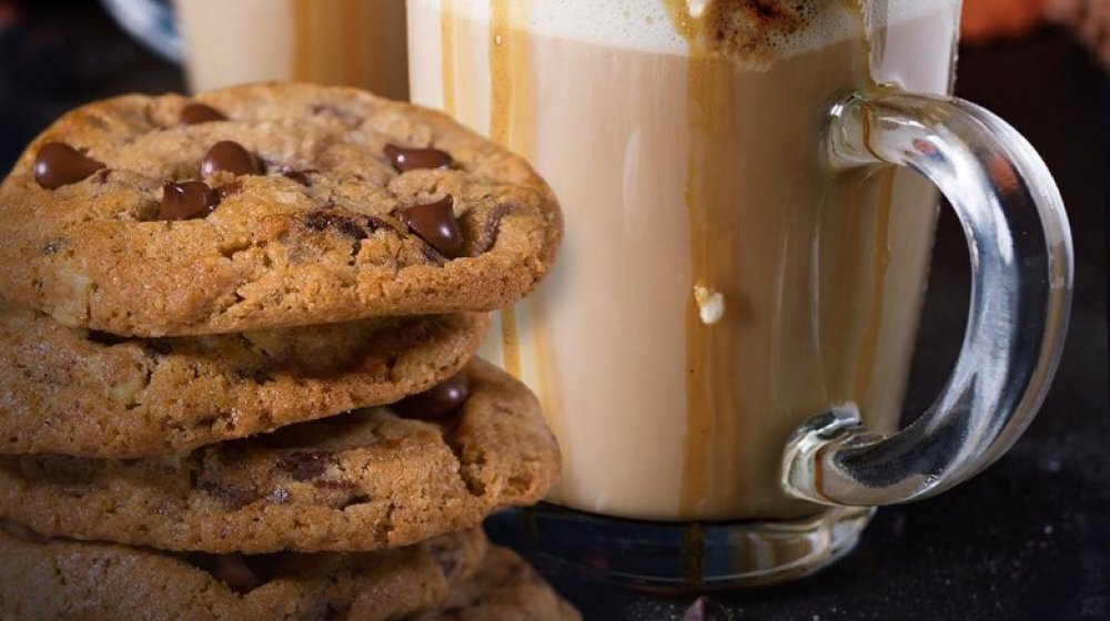 DoubleTree Chocolate Chip Cookie with flavored latte