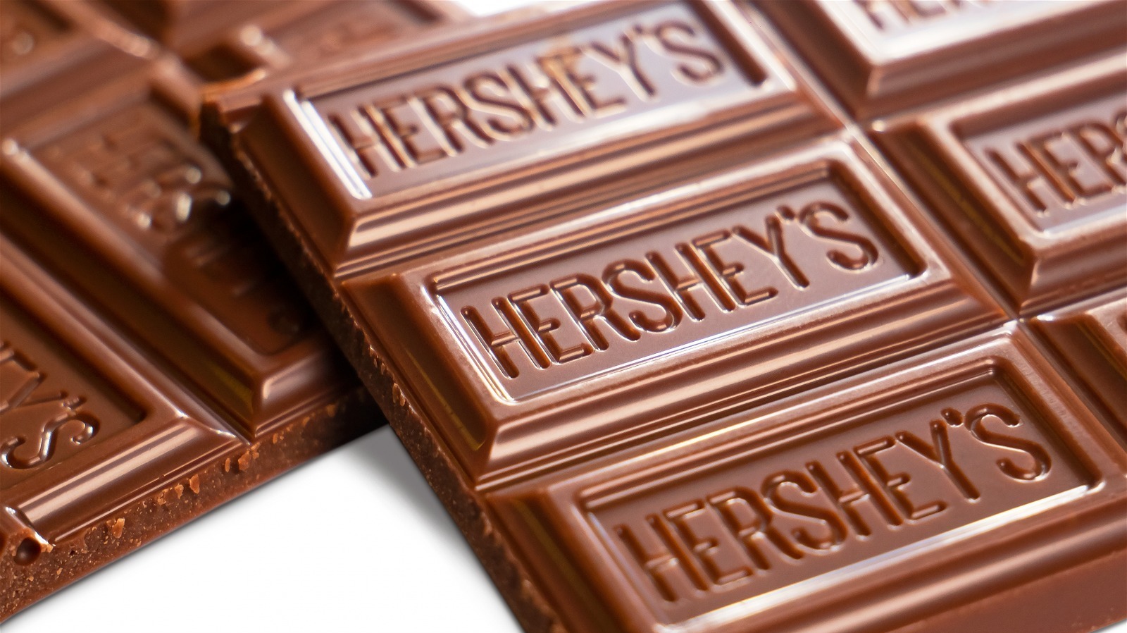 Hershey's Just Dropped Hershey's Gold, Its 4th Ever Candy Bar Flavor