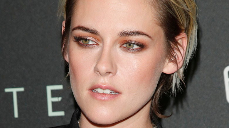 Kristen Stewart close-up