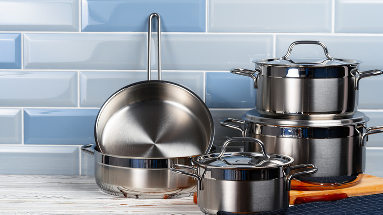 cookware set