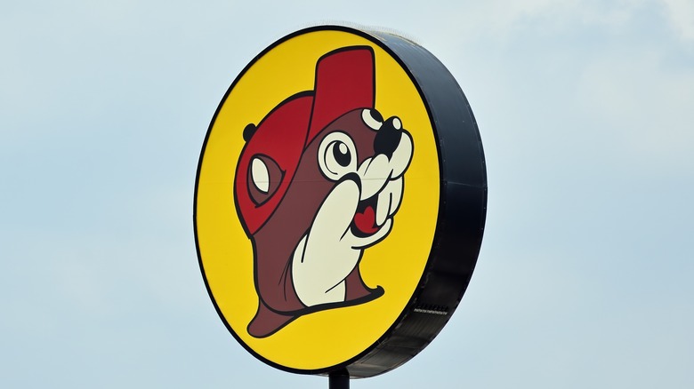 Buc-ee's store front