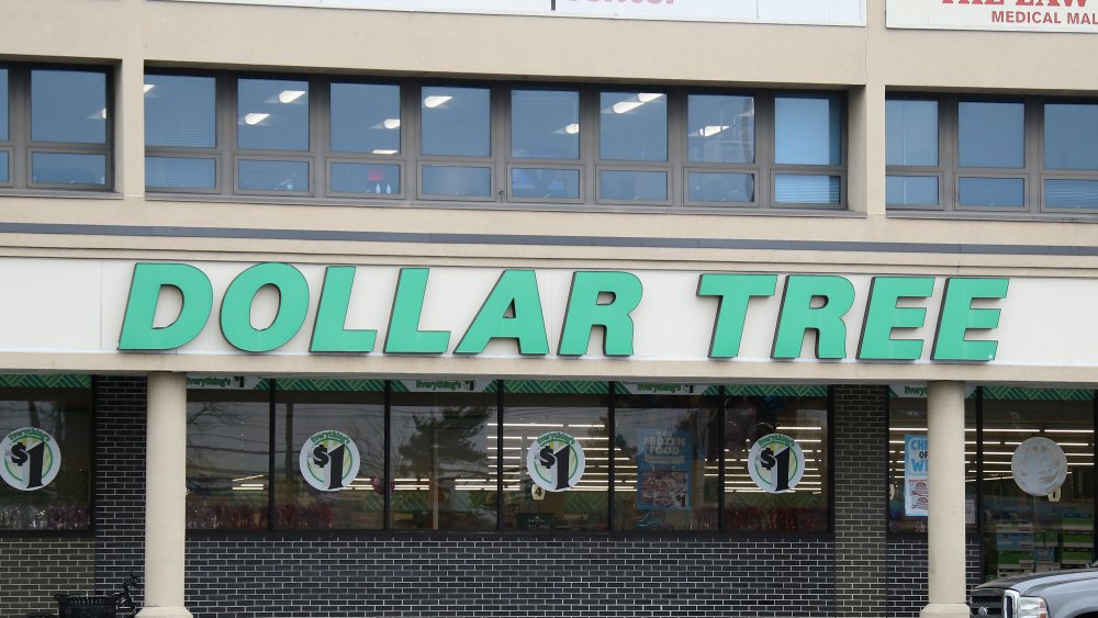 Dollar Tree outlet