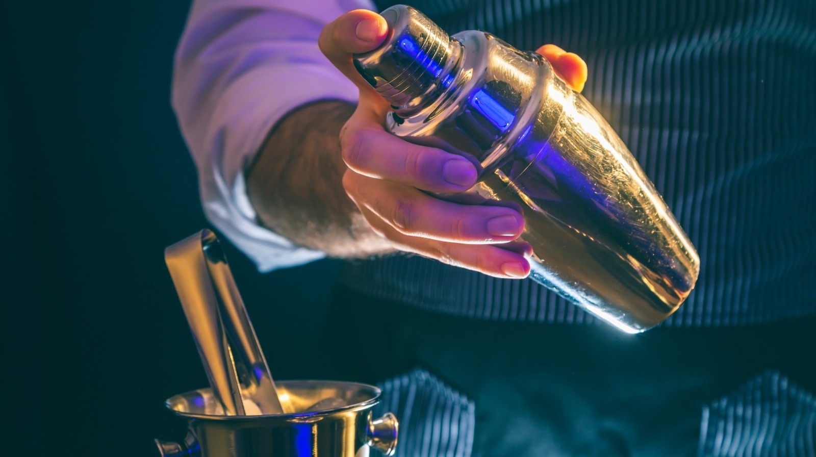 The Reason You Should Be Using A Cocktail Shaker For Coffee Drinks