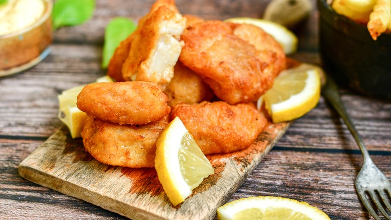 Fried fish fillets 
