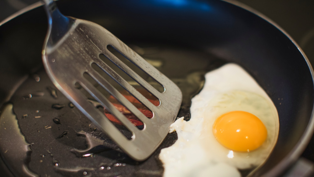 Metal spatula on pan