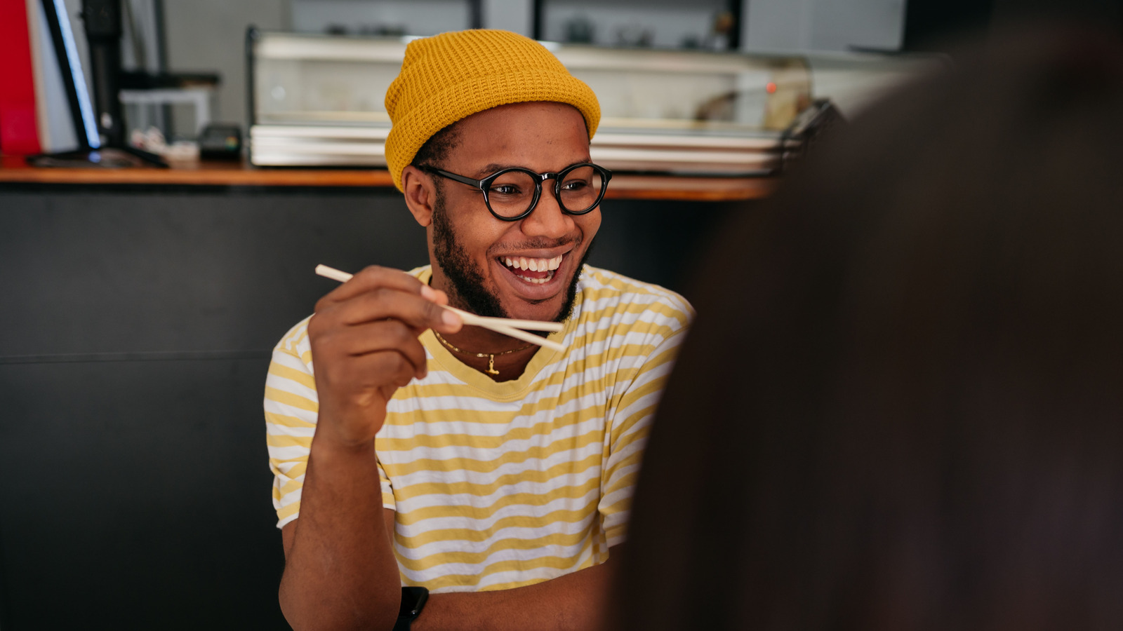 The Restaurant Etiquette Rule You Should Follow After Using Chopsticks