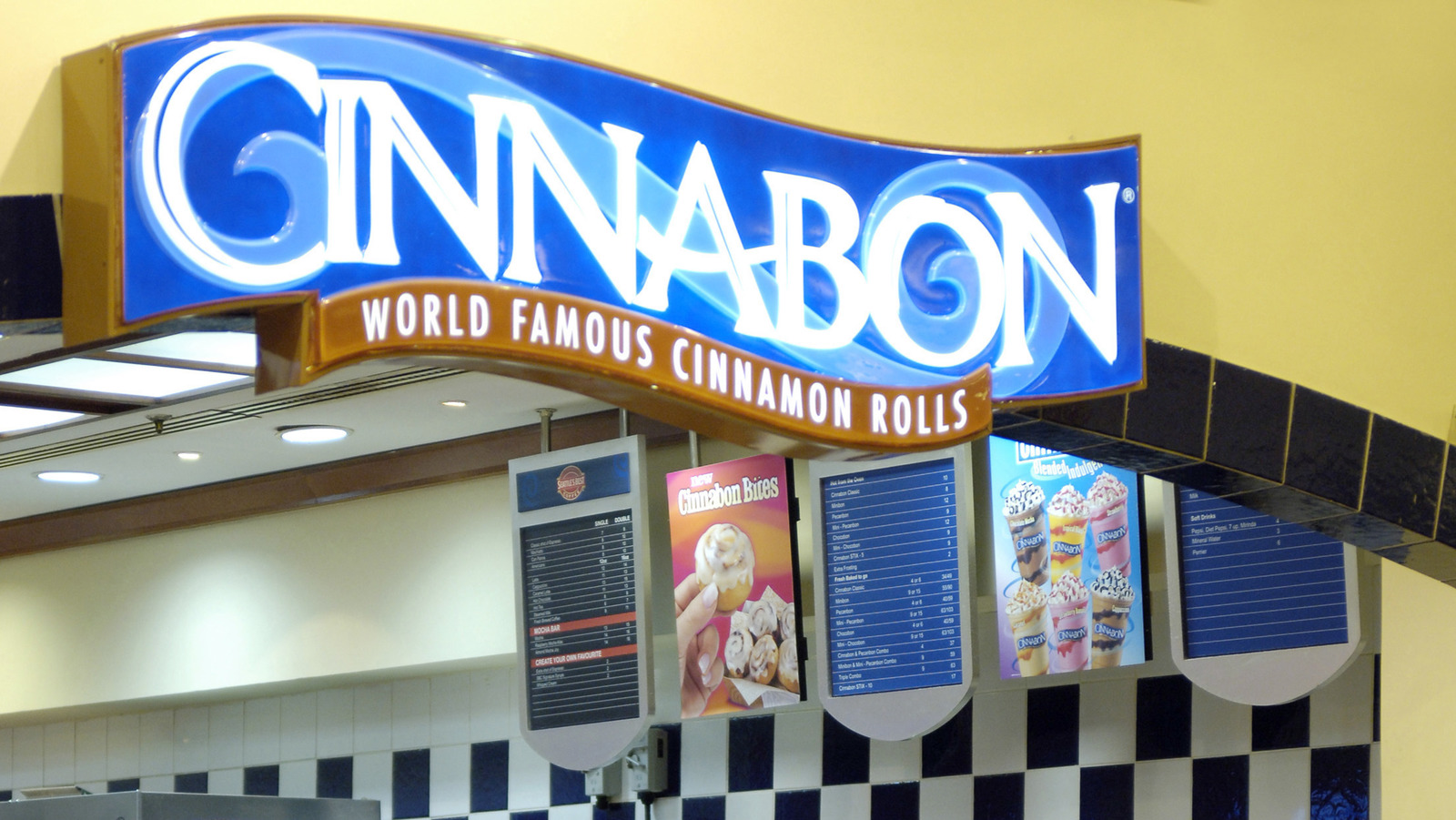 The Ridiculous Amount Of Calories In One Cinnabon Cinnamon Roll