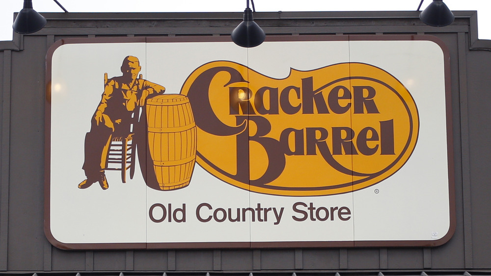 Cracker Barrel signage