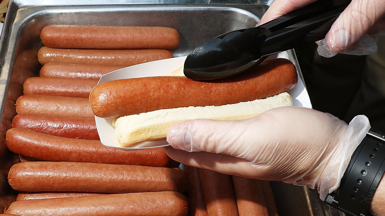 Hot dog street vendor 