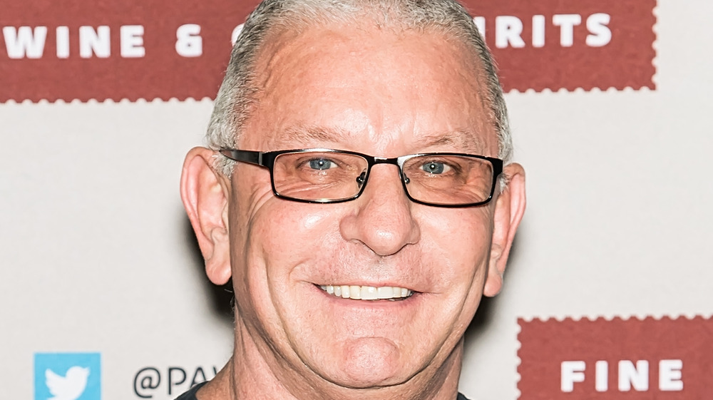 Robert Irvine wearing glasses