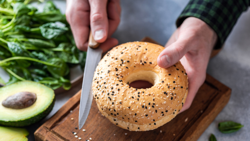 cutting a bagel