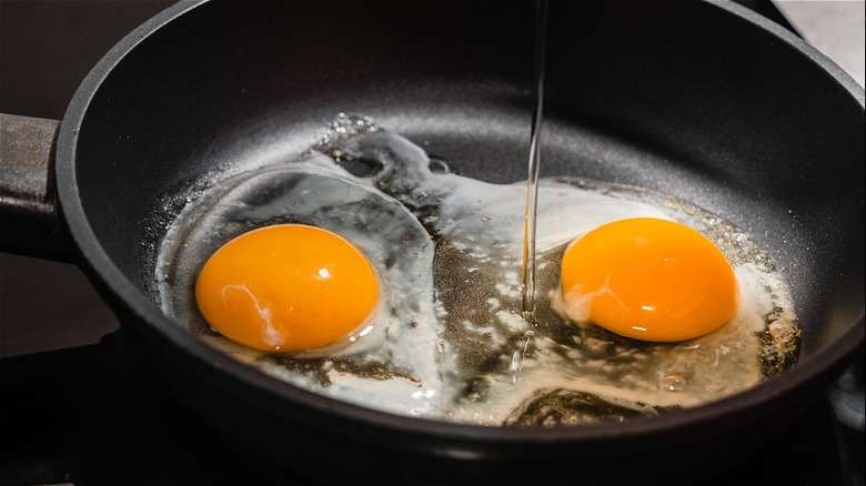 The Scary Way Your Nonstick Pans Can Turn Toxic