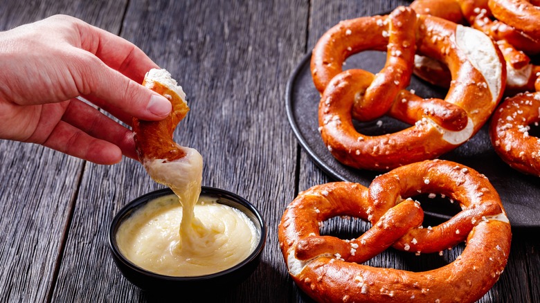pretzels and cheese sauce dip