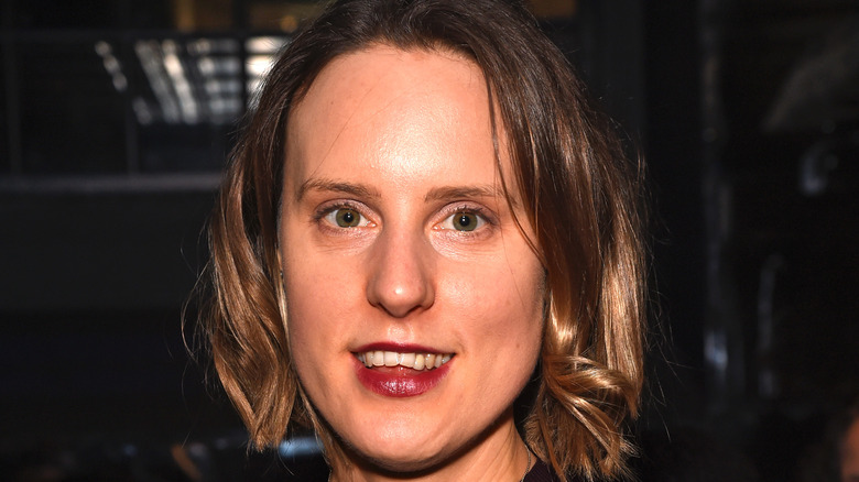 Frances Quinn in red lipstick