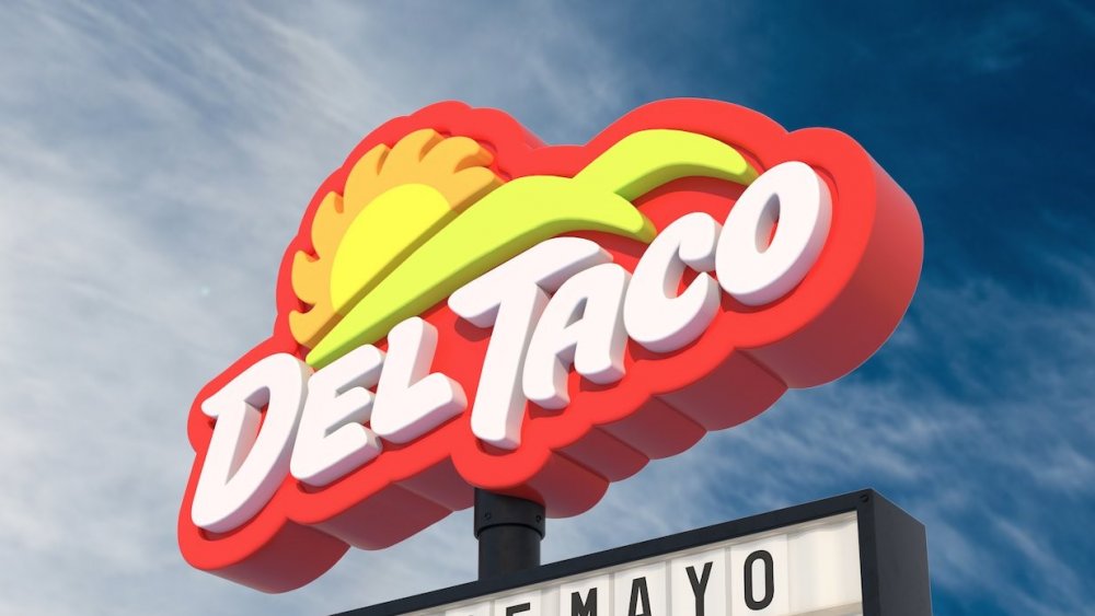 Del Taco sign