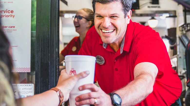 Chick-fil-A drive thru