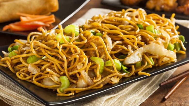 chow mein (placeholder)