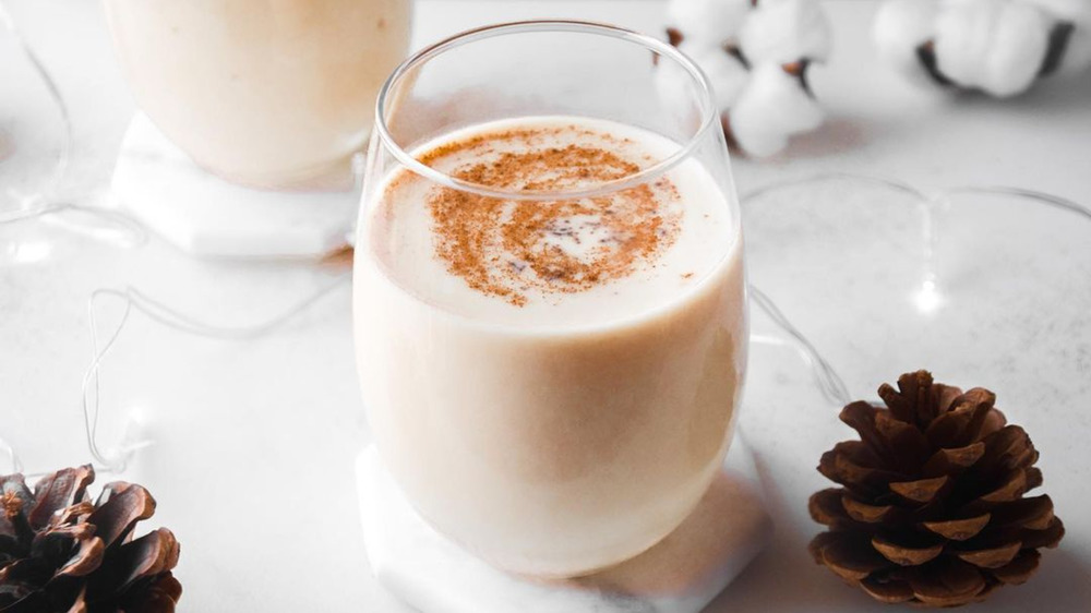 Eggnog with ground nutmeg on top