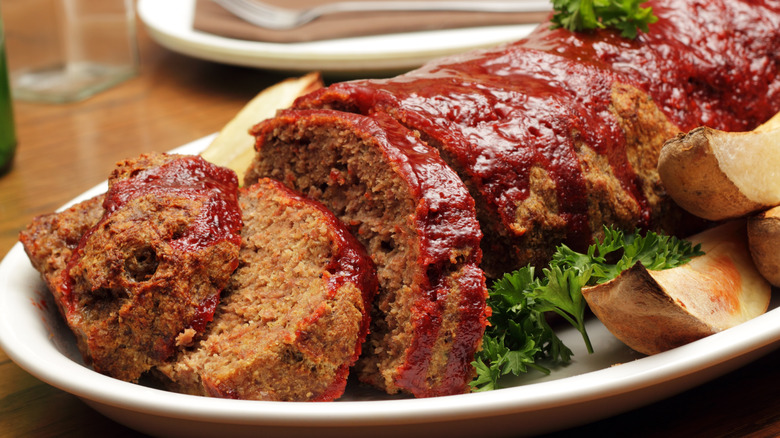 sliced meatloaf on plate