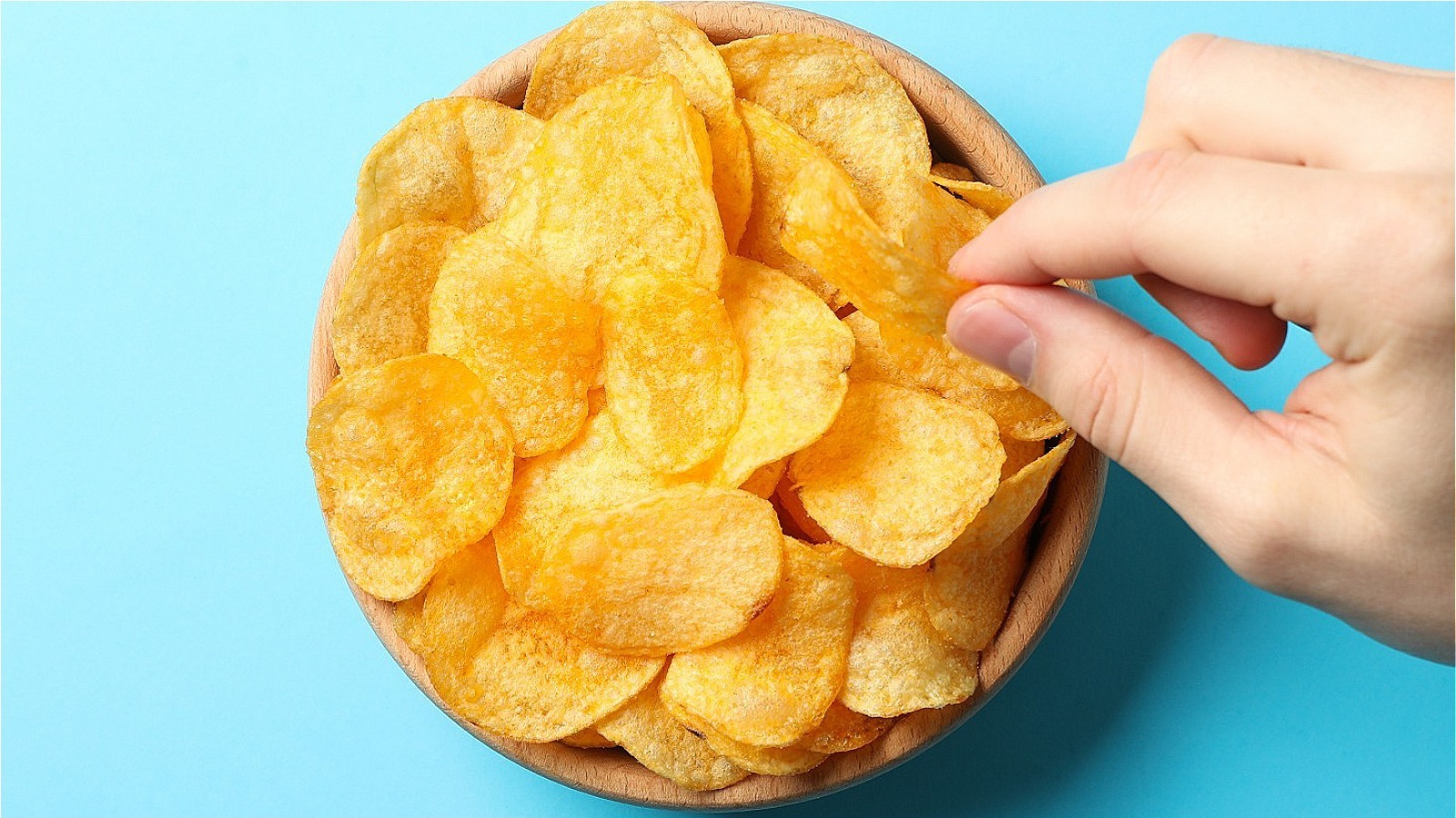 the-shark-tank-gadget-that-s-ending-greasy-snack-fingers-for-good