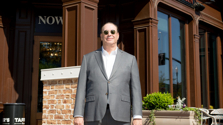 Jon Taffer standing in front of a restaurant