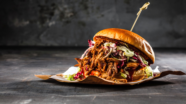 Bbq pulled pork sandwich