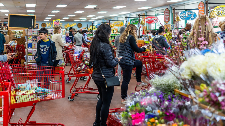 Trader Joe's shoppers