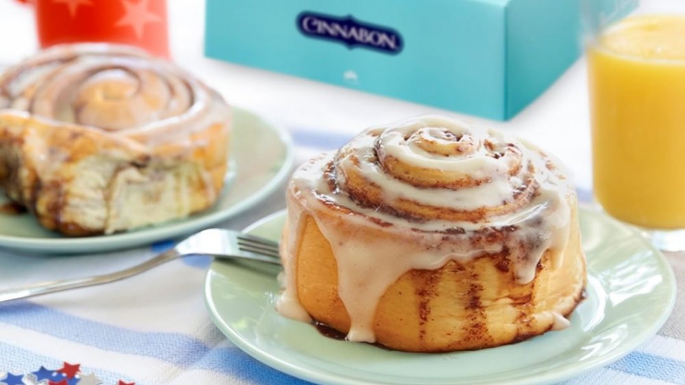 Cinnabon cinnamon rolls