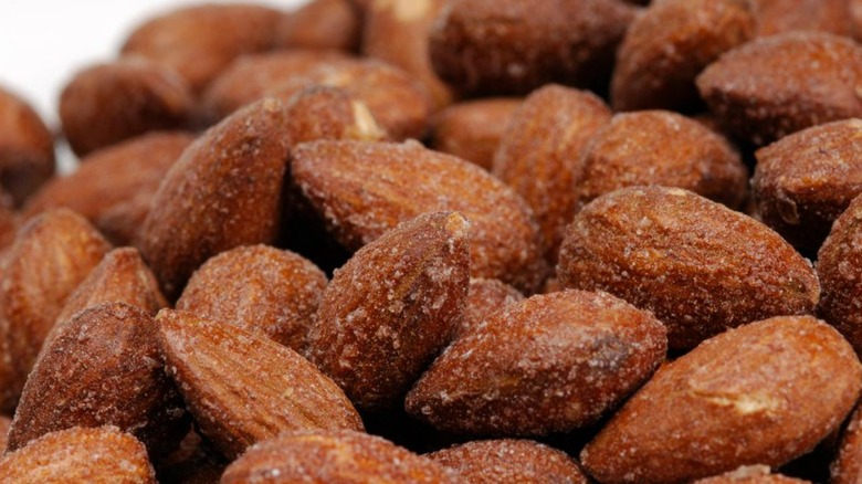 Spiced almonds