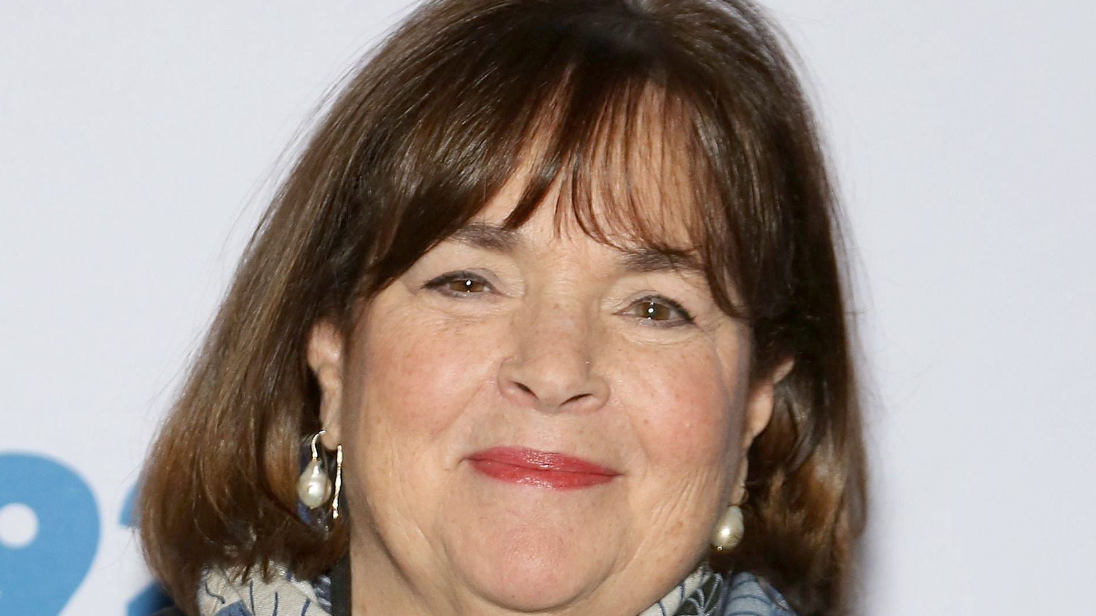 https://www.mashed.com/img/gallery/the-stand-mixer-ina-garten-swears-by/l-intro-1639601283.jpg