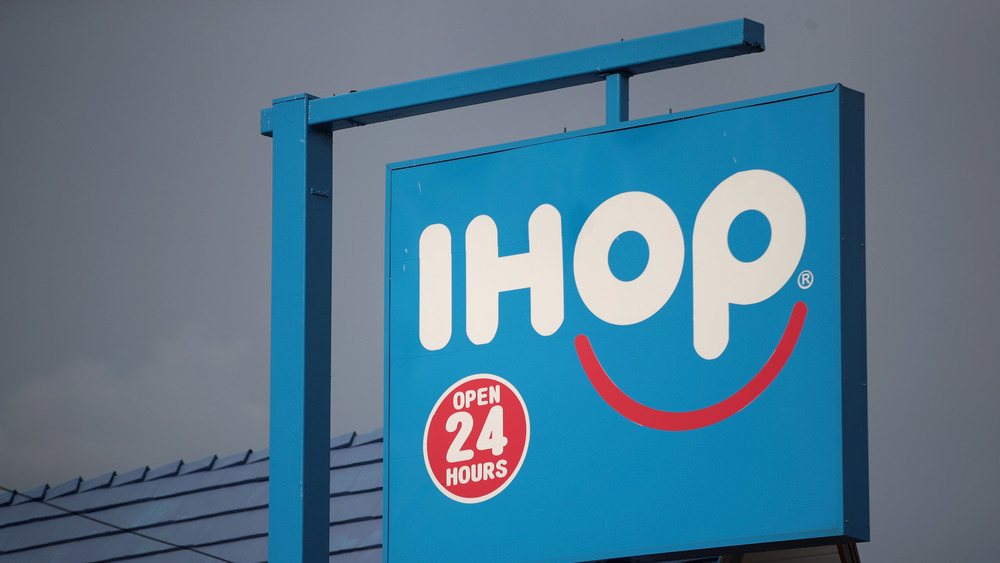 IHOP sign