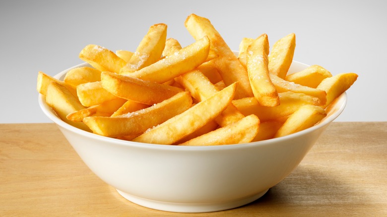 Bowl of french fries