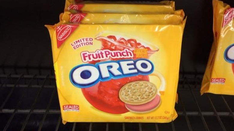 fruit punch Oreos on store rack