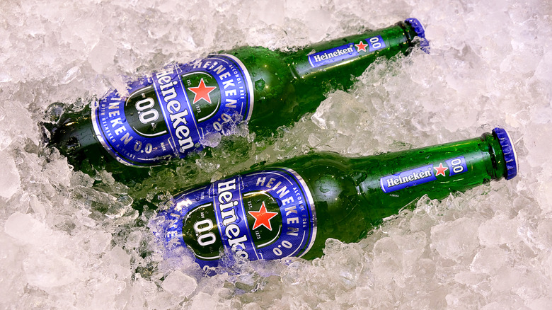 2 bottles of Heineken 0.0 on ice