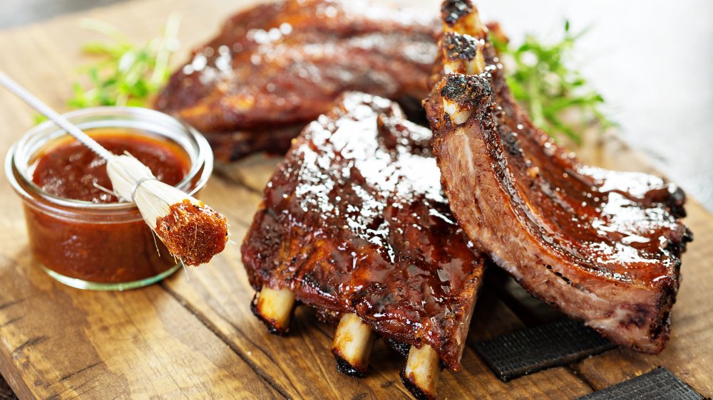 Barbecue sauce and ribs