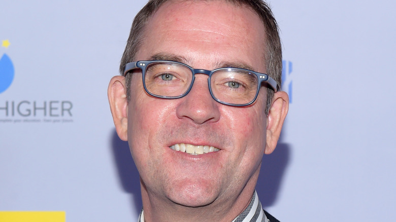 Headshot of Ted Allen in glasses