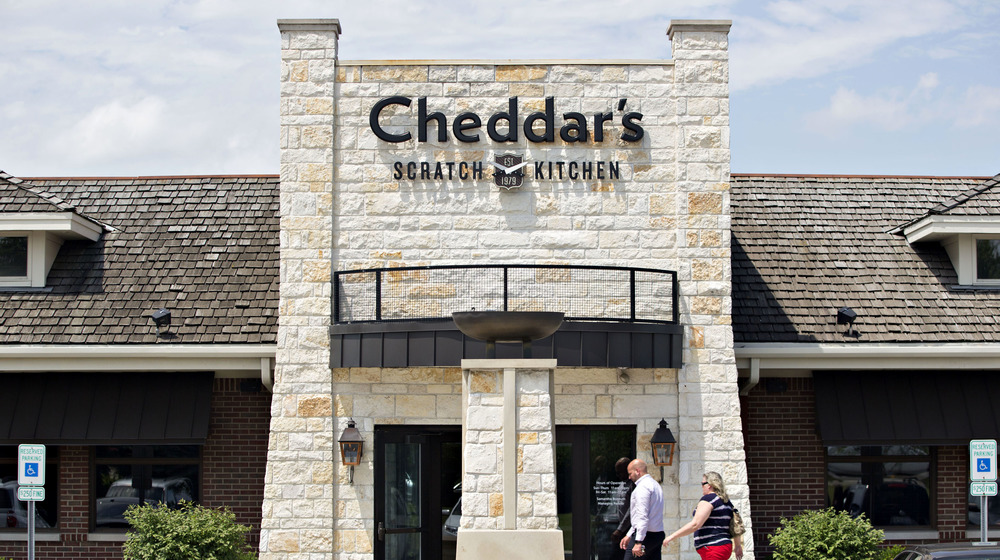 Cheddar's Scratch Kitchen exterior