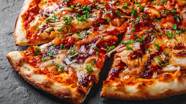 BBQ pizza